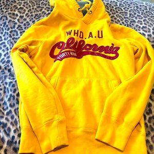 Mens Who.A.U hoodie sweater Size M